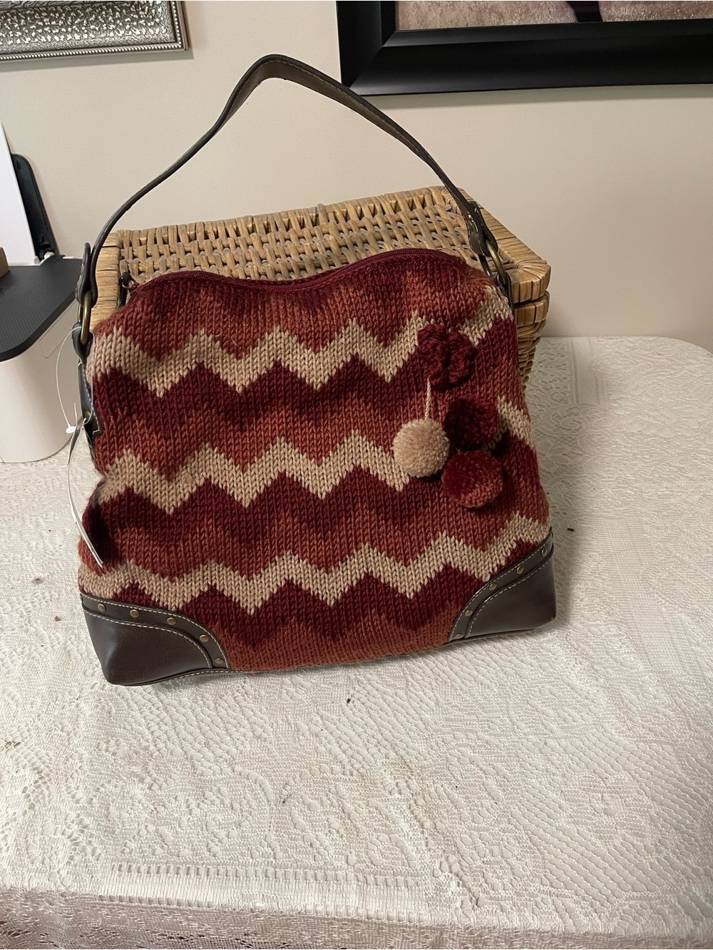 Women’s Chevron Knit Tote Bag in Burgundy and Cream